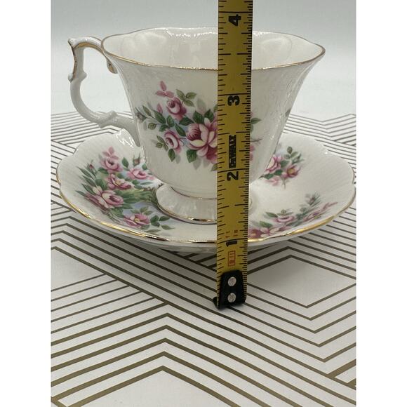 Royal Albert Bone China England Ancestral Series Pink Rose Pattern Footed Cup - Picture 5 of 7